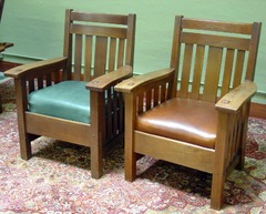 Shown with matching chair in green leather available separately.